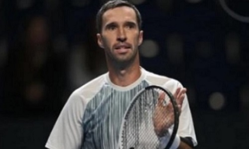 Разгромом завершился матч казахстанского теннисиста в Хельсинки