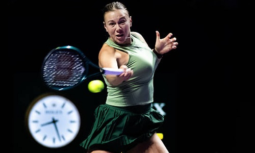 Камбэком обернулся матч следующей соперницы Рыбакиной на Итоговом турнире WTA