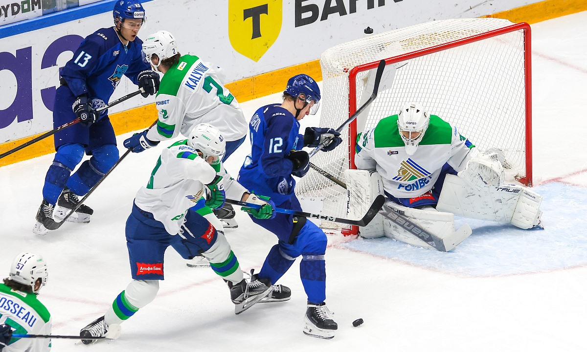 «Навал результата не давал». Эксперт разобрал пятое подряд поражение «Барыса» в КХЛ