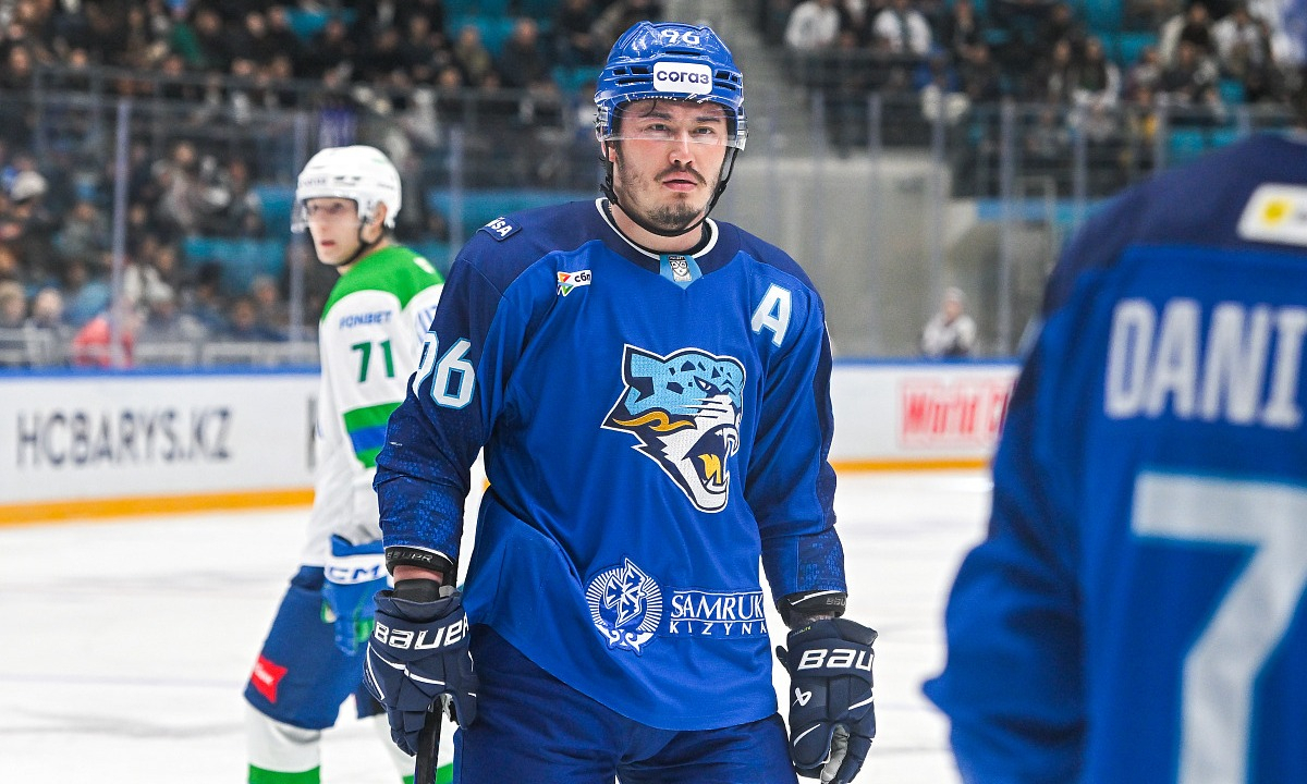 «Это ломает игру команды». Сергей Шавернев объяснил неудачи «Барыса»