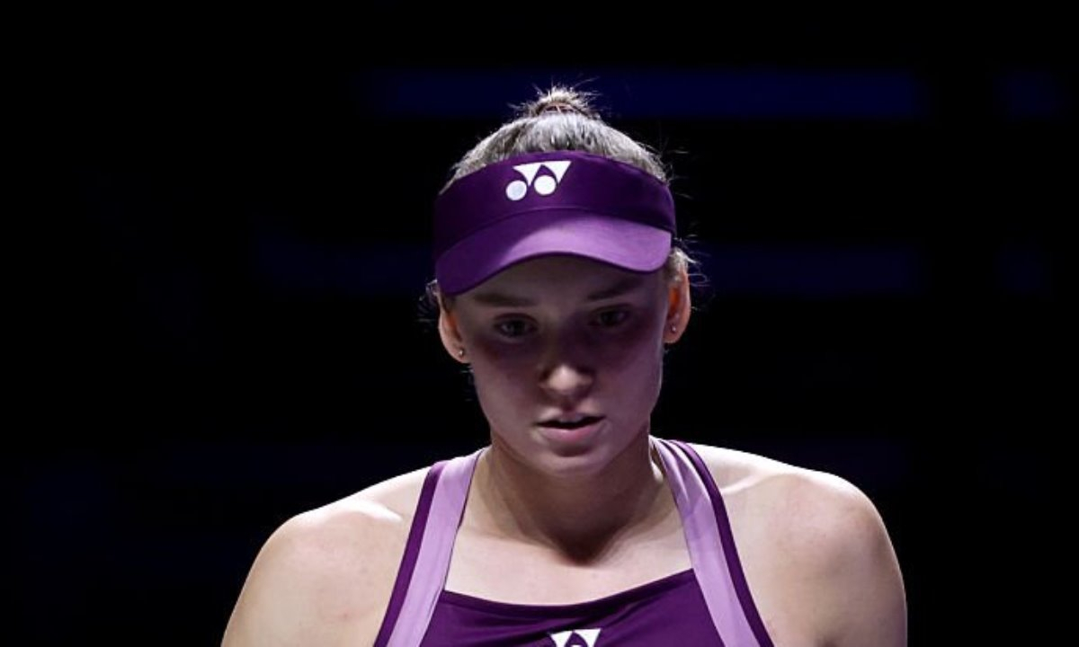 В двух сетах «решили» судьбу матча Елены Рыбакиной за финал Итогового турнира WTA