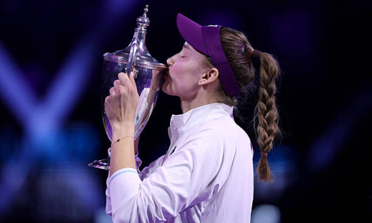 В США признали превосходство Елены Рыбакиной.