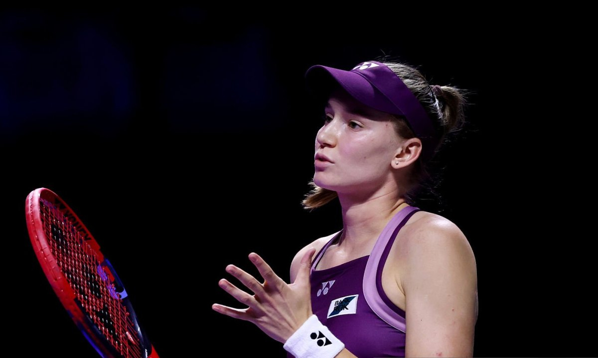 Елена Рыбакина объяснила свой нашумевший поступок после победы над Ариной Соболенко