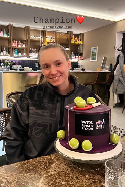 Елена Рыбакина получила новый подарок за победу на Итоговом турнире WTA. Фото