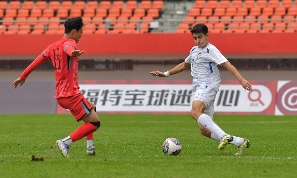 Со счётом 2:0 завершился матч сборной Узбекистана по футболу