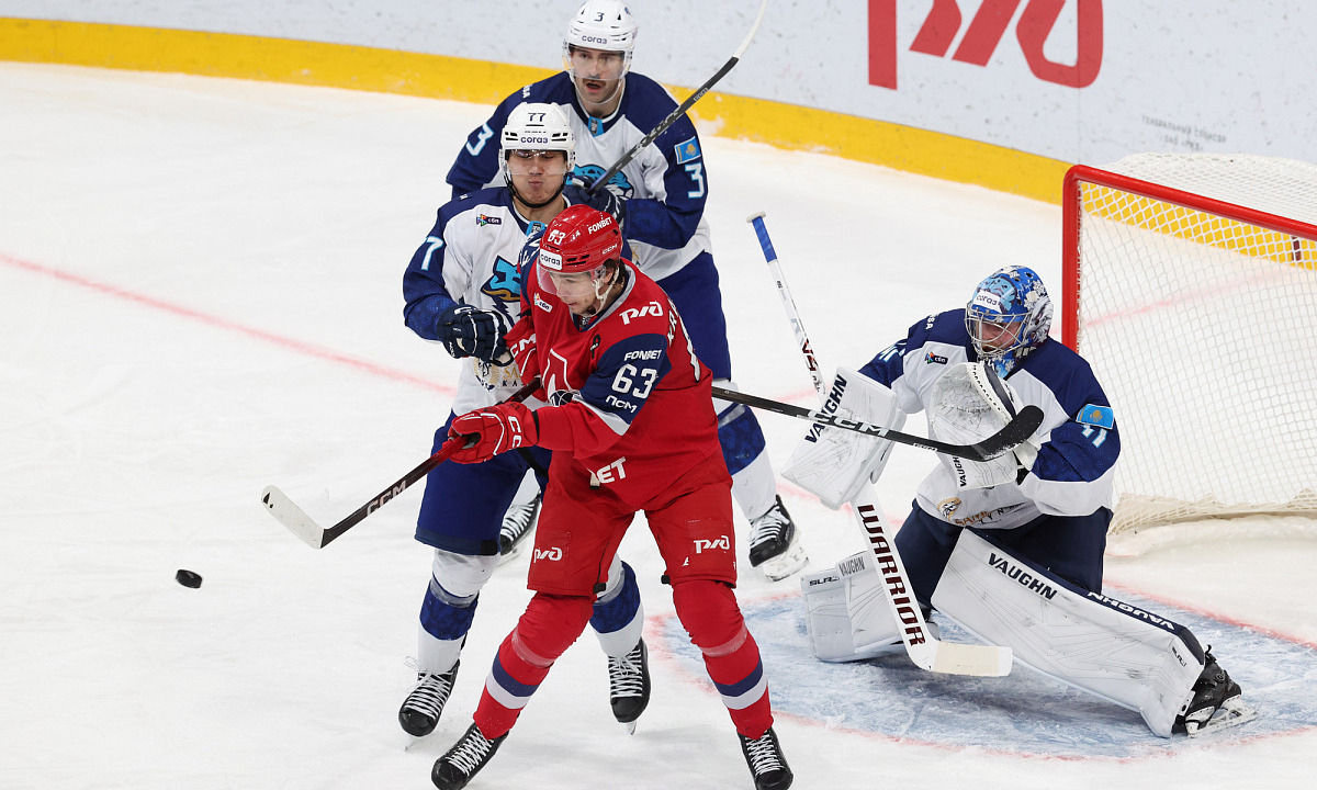 Фоторепортаж с матча КХЛ «Локомотив» — «Барыс» 0:4