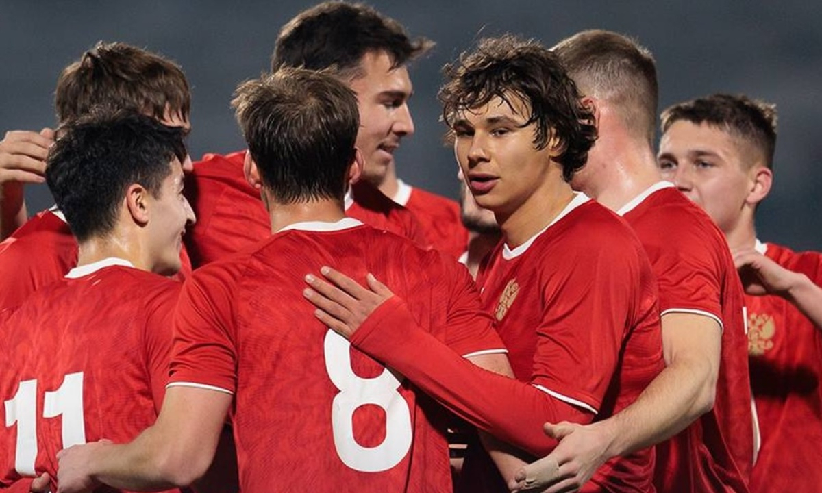 Со счётом 8:0 завершился матч сборной России по футболу