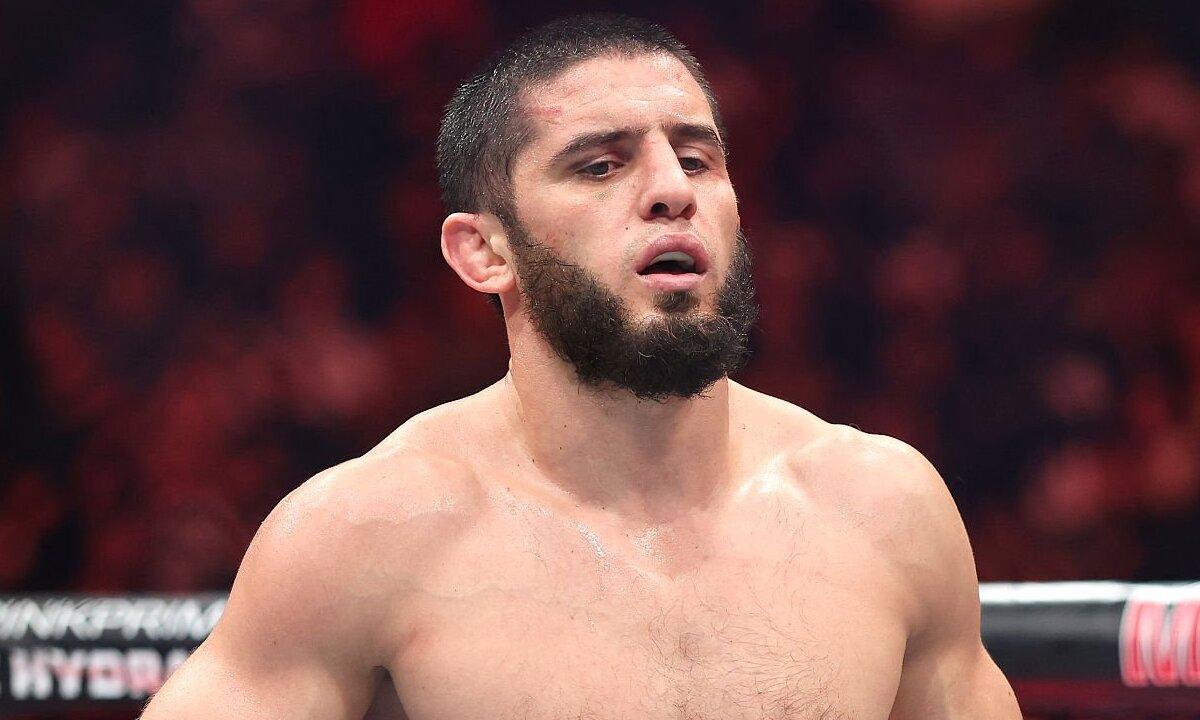 Ислама Махачева предупредили перед боем с Илией Топурией в UFC