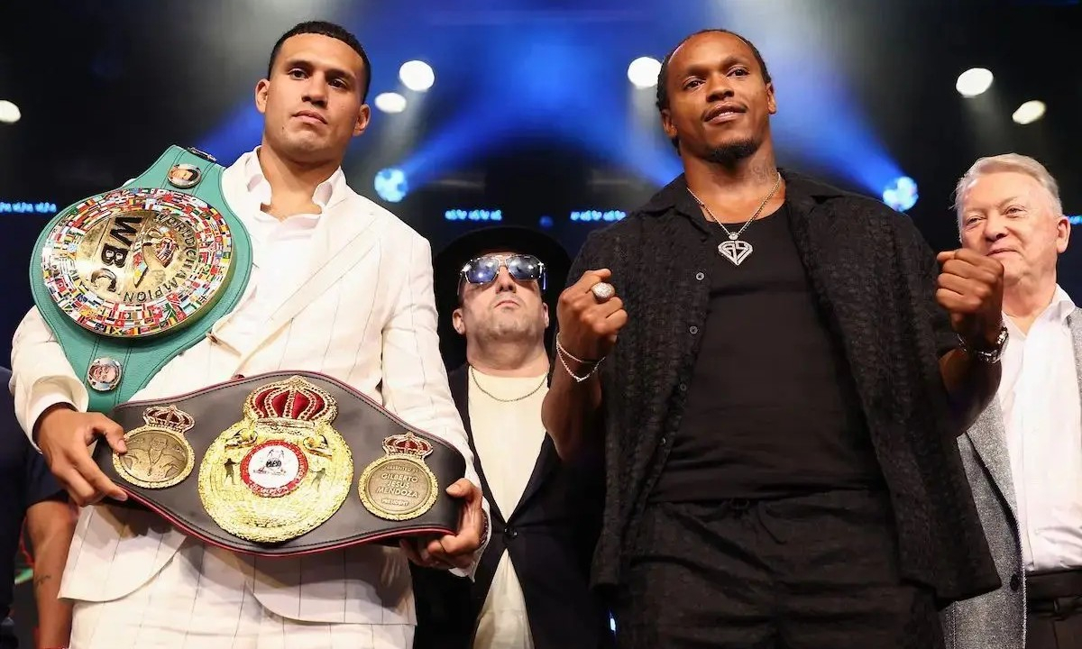 Казахстанский тренер спрогнозировал победителя боя за титул чемпиона мира WBC