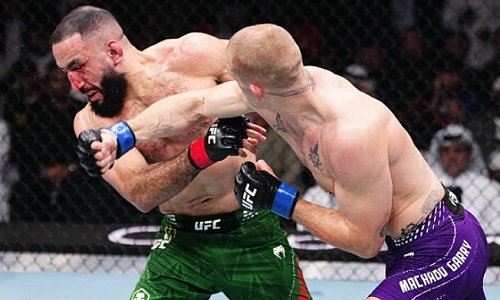 Скандалом обернулся топовый бой UFC в весе Шавката Рахмонова