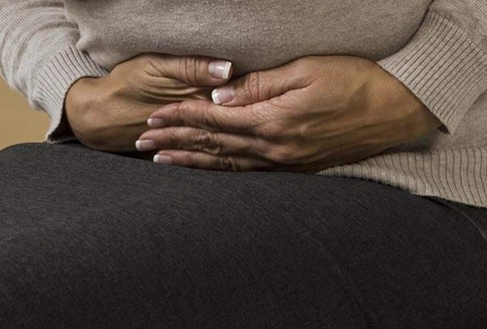 Врач назвала пять диагнозов, симптомом которых является вздутие живота