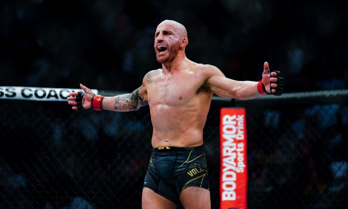 UFC сообщил о титульном реванше Алекса Волкановски