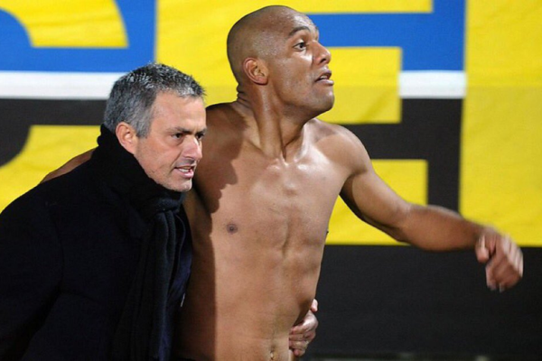 Намеренная желтая карточка Дастана Сатпаева. Кто уже этим промышлял и чем это заканчивалось?