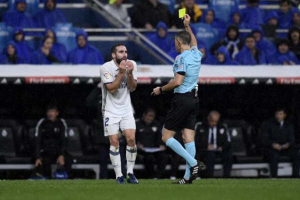 Намеренная желтая карточка Дастана Сатпаева. Кто уже этим промышлял и чем это заканчивалось?