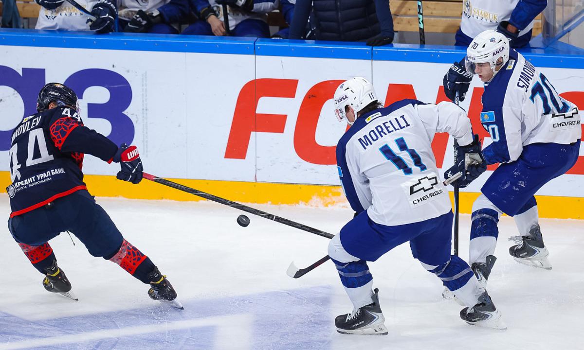 Фоторепортаж с матча КХЛ «Металлург» — «Барыс» 5:2
