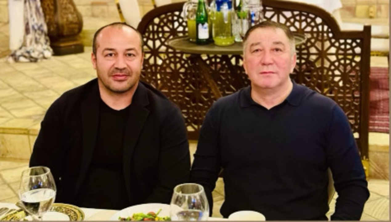 Узбекистан пригласил сборную Казахстана по боксу на романтический вечер. Видео