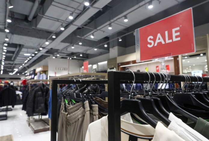 Психолог рассказала, как справиться с желанием совершать спонтанные покупки