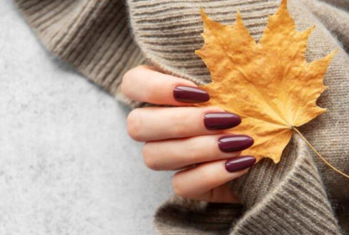 Маникюр на удачу — какие цвета ногтей принесут деньги в ноябре 2025