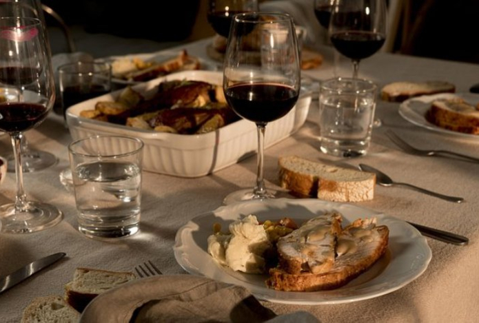 Какие опасные последствия позднего ужина