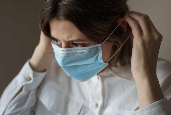 Назван неожиданный фактор, увеличивающий риск простуды