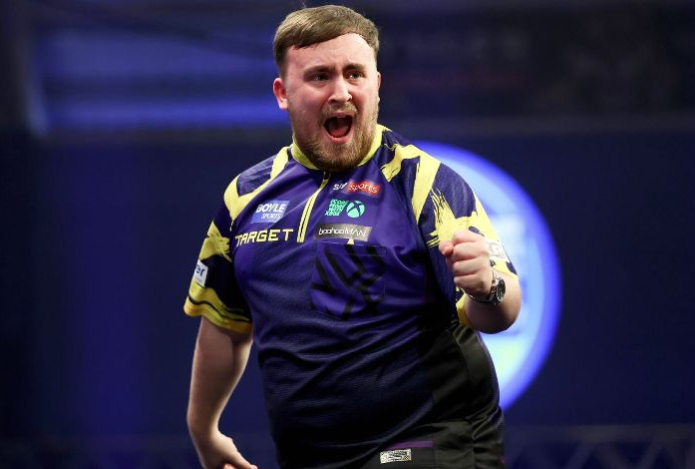 18-летний чемпион мира по дартсу получил неожиданный «титул»