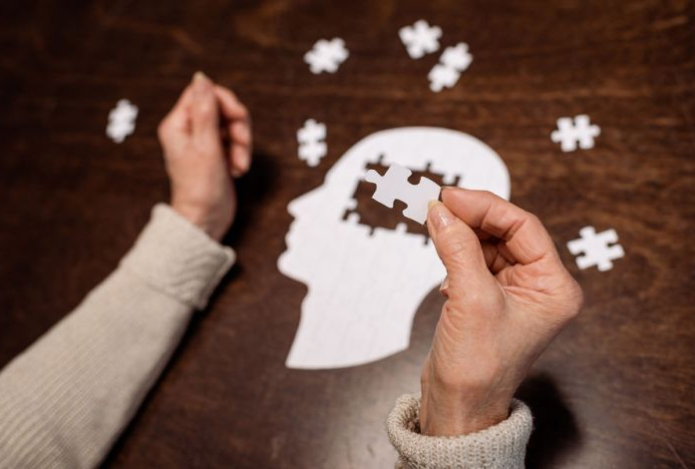 Назван простой способ отсрочить развитие болезни Альцгеймера