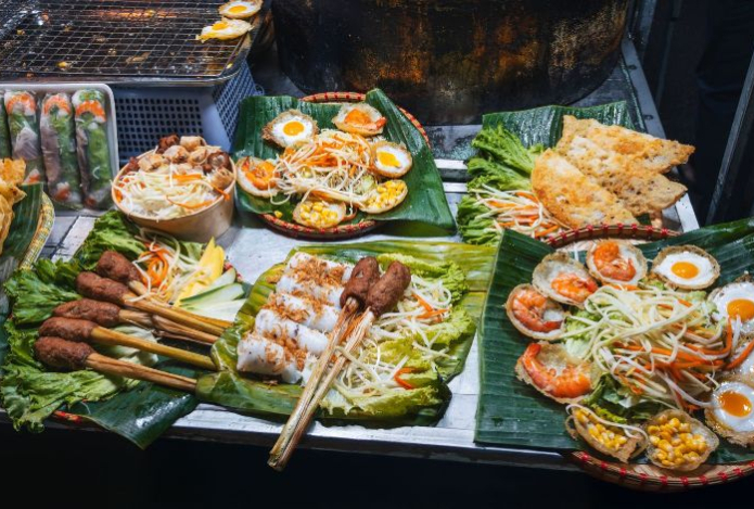 Какие продукты туристам стоит избегать во время поездки