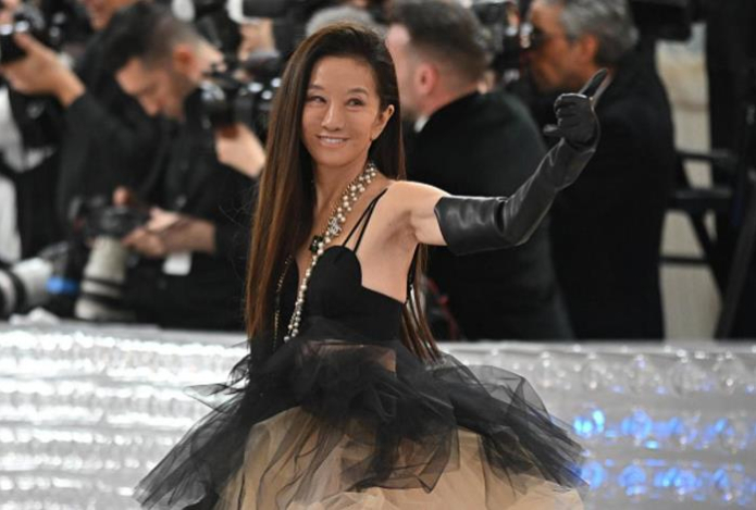 Модельер в 76 лет удивила сеть своей молодостью