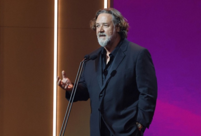 Рассел Кроу рассказал, как похудел почти на 30 килограммов за год