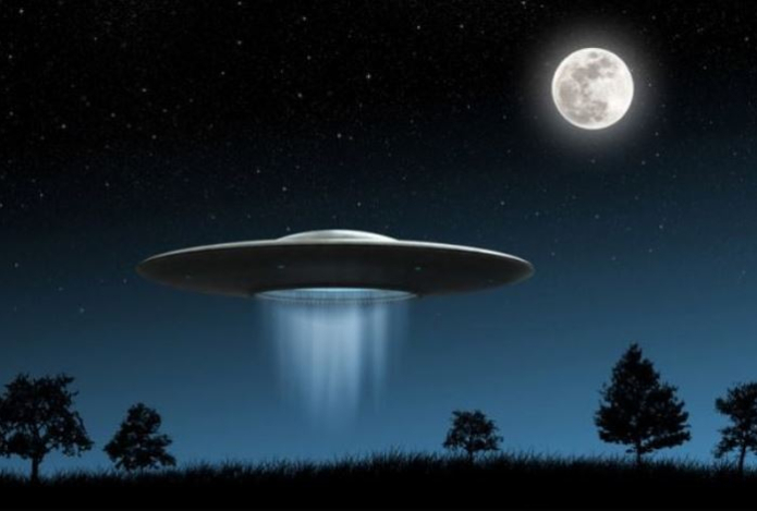 Шокирующая теория — на луне скрыта база инопланетян