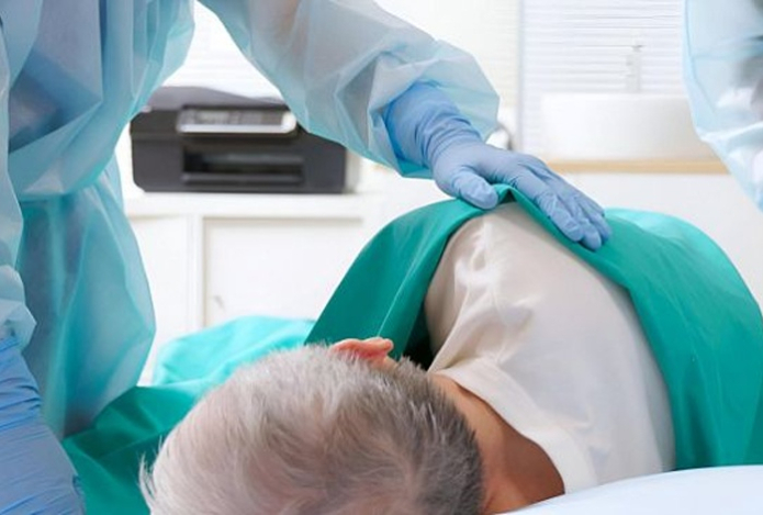 Назван идеальный возраст для первой колоноскопии