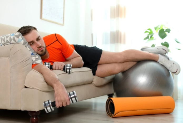 Почему по утрам так тяжело делать зарядку