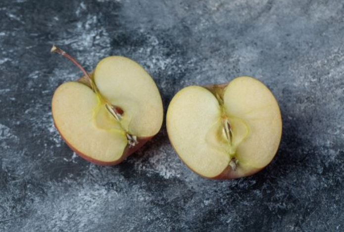 Что будет, если съесть семена яблока