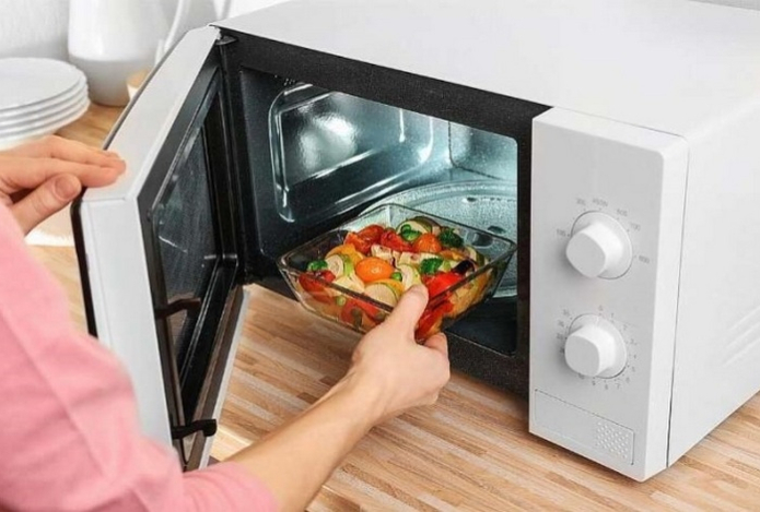 Можно ли «заработать» рак от микроволновой печи — что говорят врачи и исследования