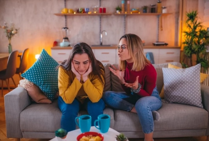 Энергетические вампиры. Психолог назвала пять типов токсичных друзей