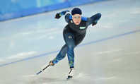 Казахстанские конькобежцы стартовали с рекордами на Кубке мира