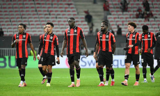 400 болельщиков избили двух футболистов во Франции