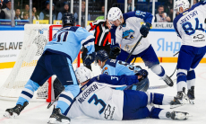 «Чудила как обычно». Известный эксперт разобрал матч «Сибирь» — «Барыс» в КХЛ