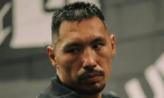 Жанибека Алимханулы «отправили» в нокаут в бою за три титула