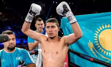 Непобежденный казахстанский боксер получит чемпионский бой в весе Жанибека Алимханулы