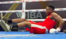 Зверский нокаут произошёл на старте рекордного ЧМ-2025 по боксу с участием Казахстана. Видео