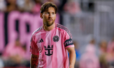 В Узбекистане невесту заставили поклониться Лионелю Месси. Видео