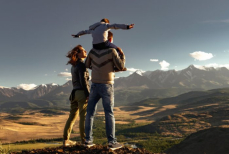 Эту фразу родители говорят на автомате — и зря, она травмирует ребенка