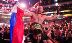 Жалгас Жумагулов отреагировал на триумф Петра Яна в UFC