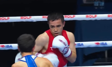 Разгромом закончился бой Хасанбоя Дусматова за финал ЧМ-2025 по боксу