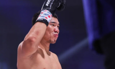 Казах победил непобеждённого российского боксёра