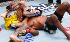 Звездный боец мощно финишировал экс-соперника Шавката Рахмонова в дебюте в UFC. Видео