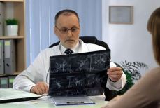 Хирург назвал несколько простых правил долголетия