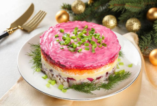 Названы полезные альтернативы майонезу в новогодних салатах