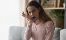 Кому грозит риск отторжения имплантов зубов